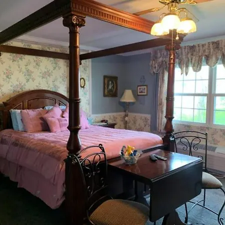 Dickey House Bed And Breakfast-2